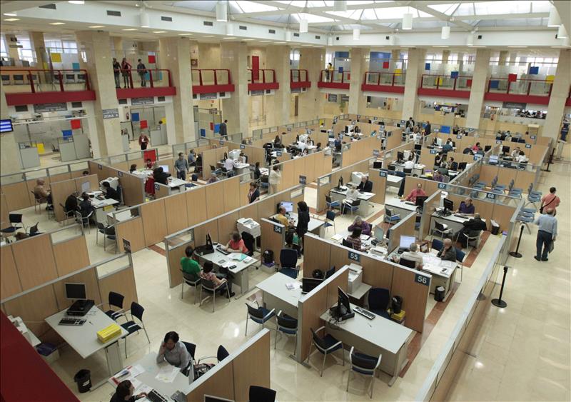 A partir del lunes empieza la atención presencial para la Renta en oficinas a la mitad de capacidad A partir del lunes empieza la atención presencial para la Renta en oficinas a la mitad de capacidad