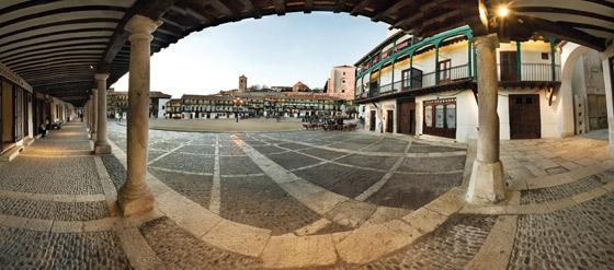 Plaza de Chinchón. Turismo