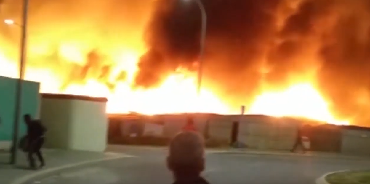 Incendio en un poblado chabolista en Lepe