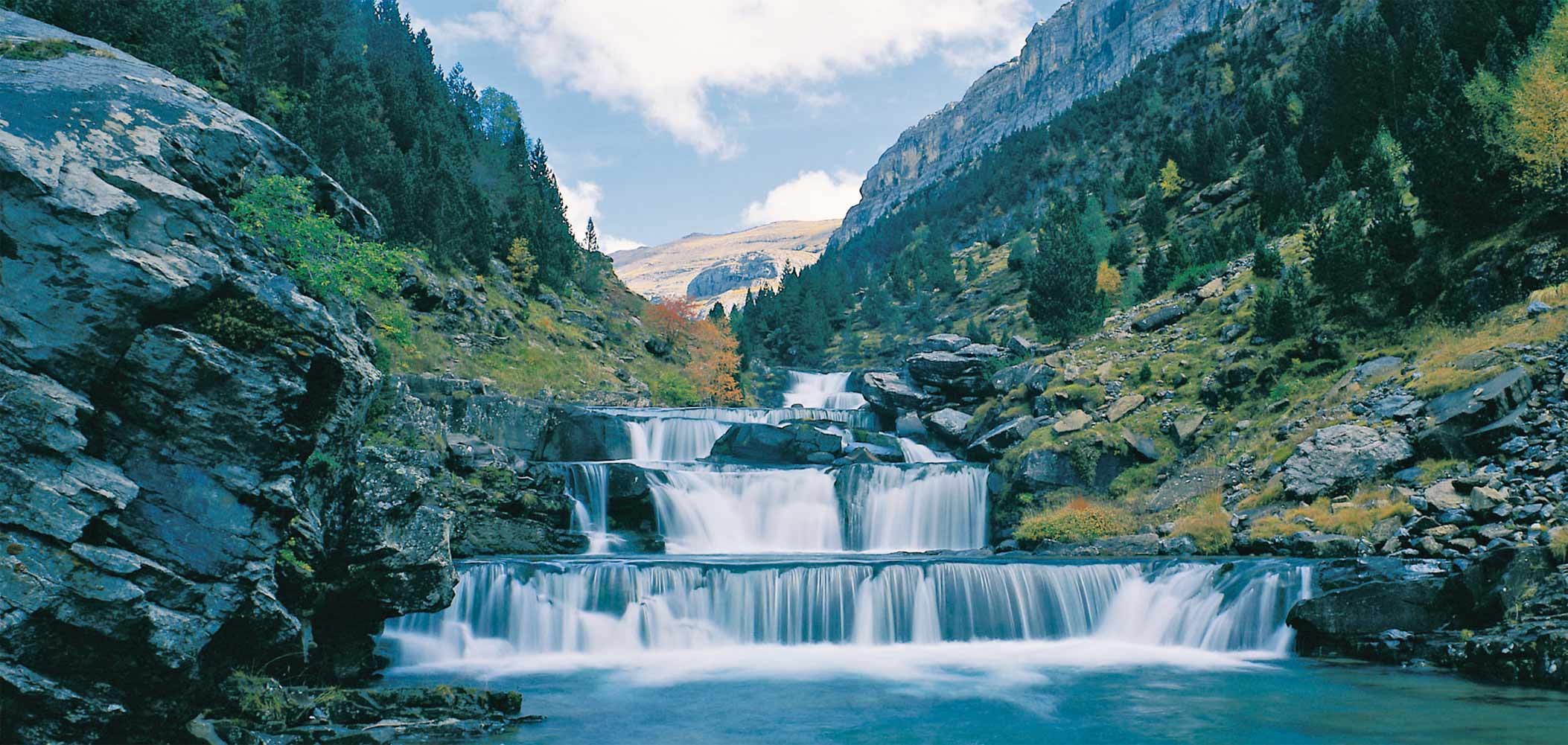 Parque Nacional de Ordesa y Monte Perdido, un espectacular valle glaciar y una de las excursiones más conocidas de los Pirineos