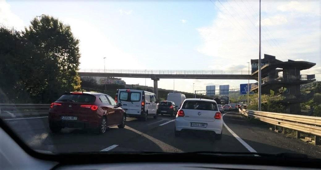 Imagen de archivo de un accidente múltilple en el corredor del Txorierri 