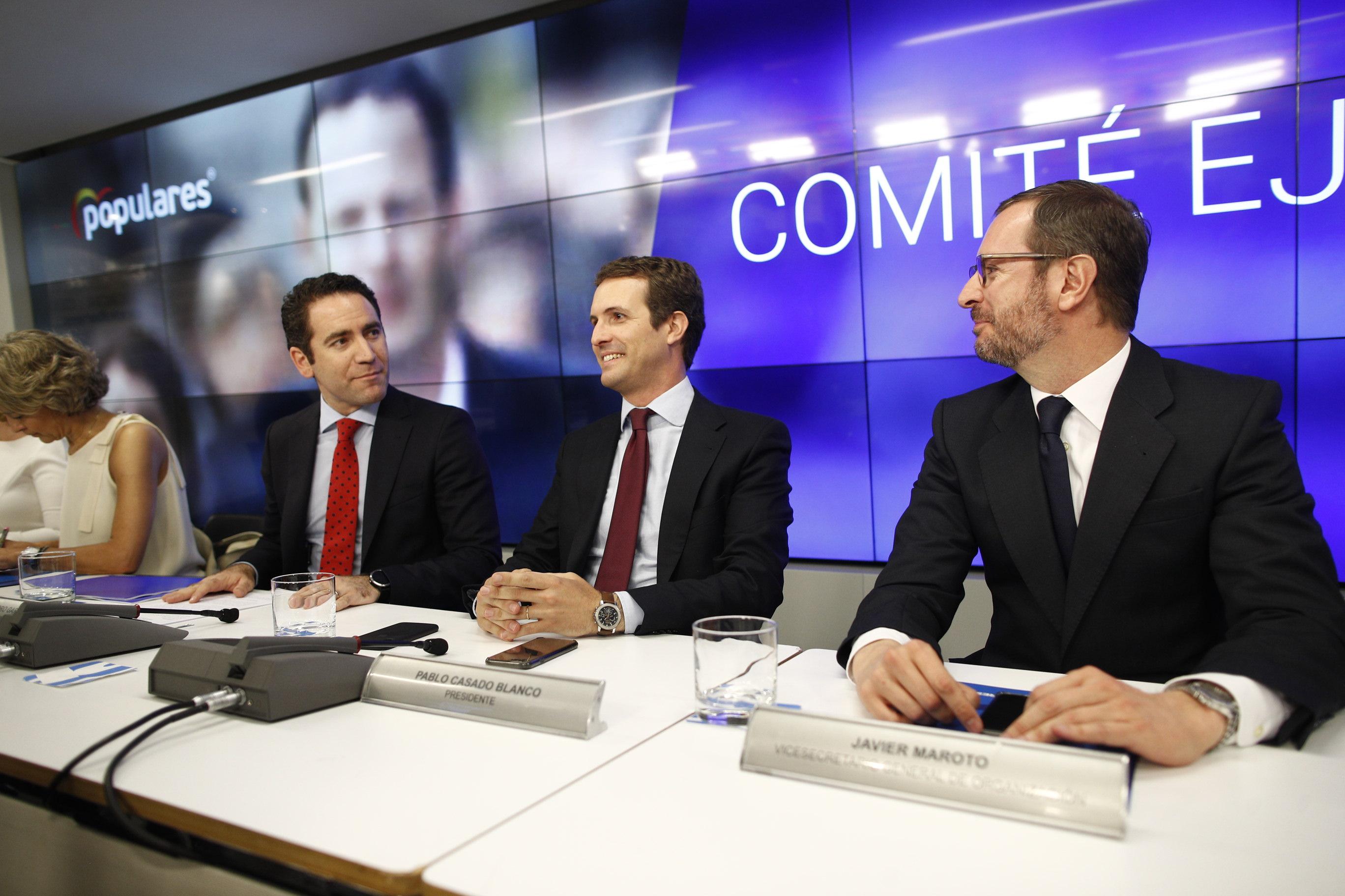 El secretario general del PP Teodoro García Egea; el presidente del Partido Popular Pablo Casado; y el vicesecretario general Javier Maroto. Europa Press