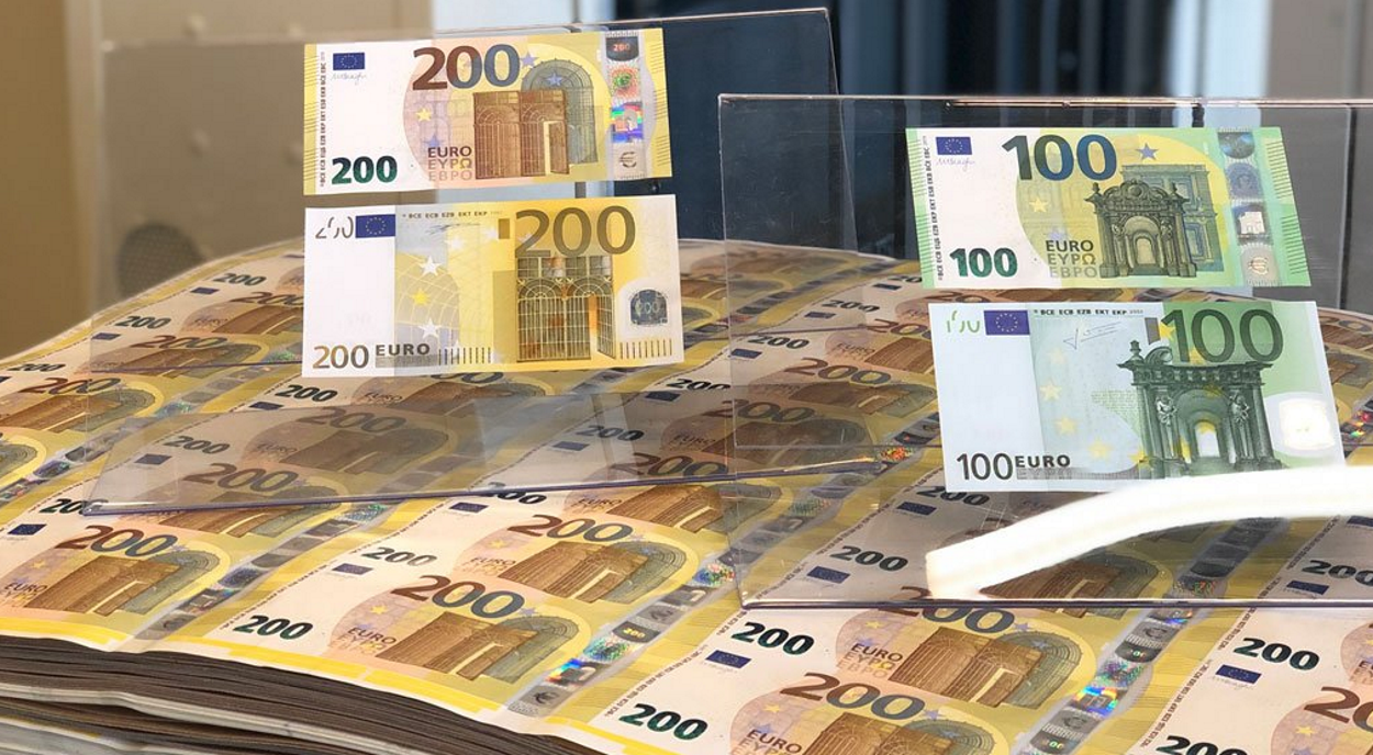 Los nuevos billetes de 100 y 200 euros