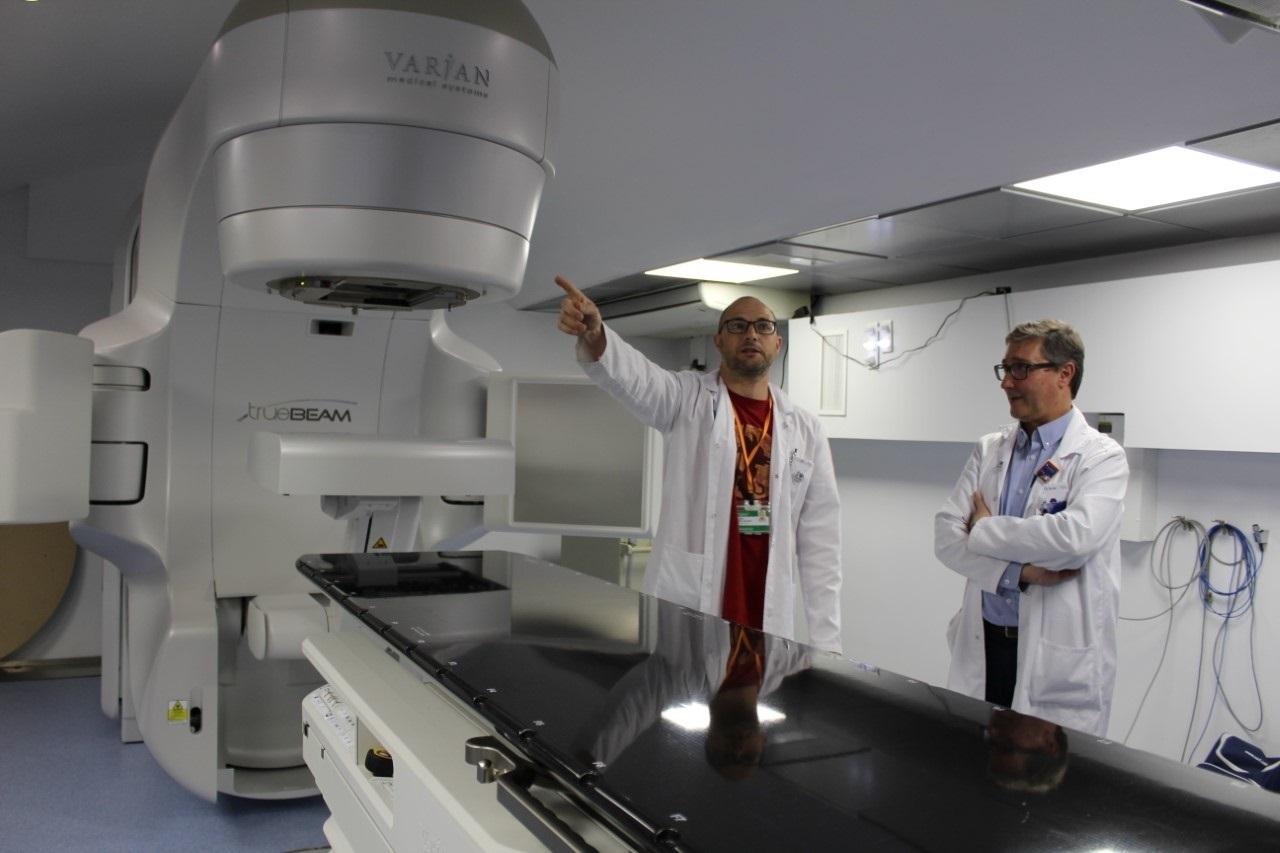 Acelerador de radioterapia del Hospital Universitario Arnau de Vilanova (Lleida) donado por Amancio Ortega