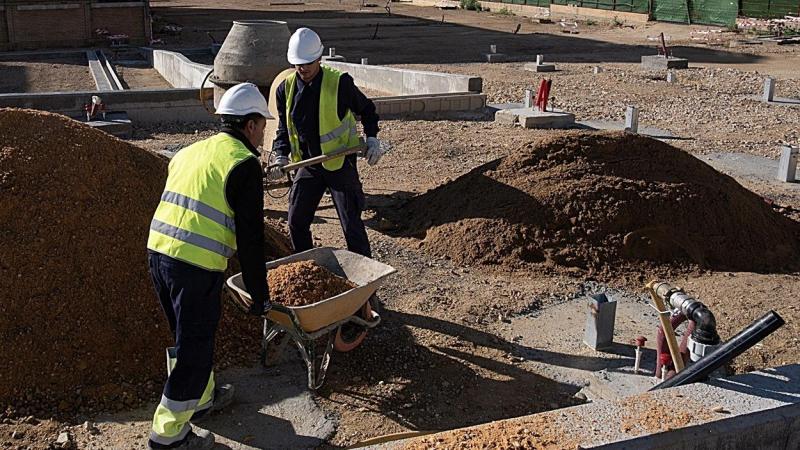 Después del estallido de la crisis de 2008 en España, la construcción ha perdido peso en la economía, pero dejando su puesto al turismo (Foto: Europa Press/Archivo). Después del estallido de la crisis de 2008 en España, la construcción ha perdido peso en la economía, pero dejando su puesto al turismo (Foto: Europa Press/Archivo).