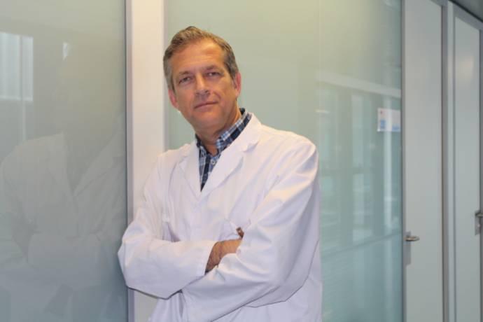 Dr. Felipe Navarro
