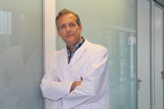 Dr. Felipe Navarro Dr. Felipe Navarro