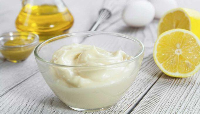 La mayonesa es una de los alimentos con los que hay que tener cuidado en verano
