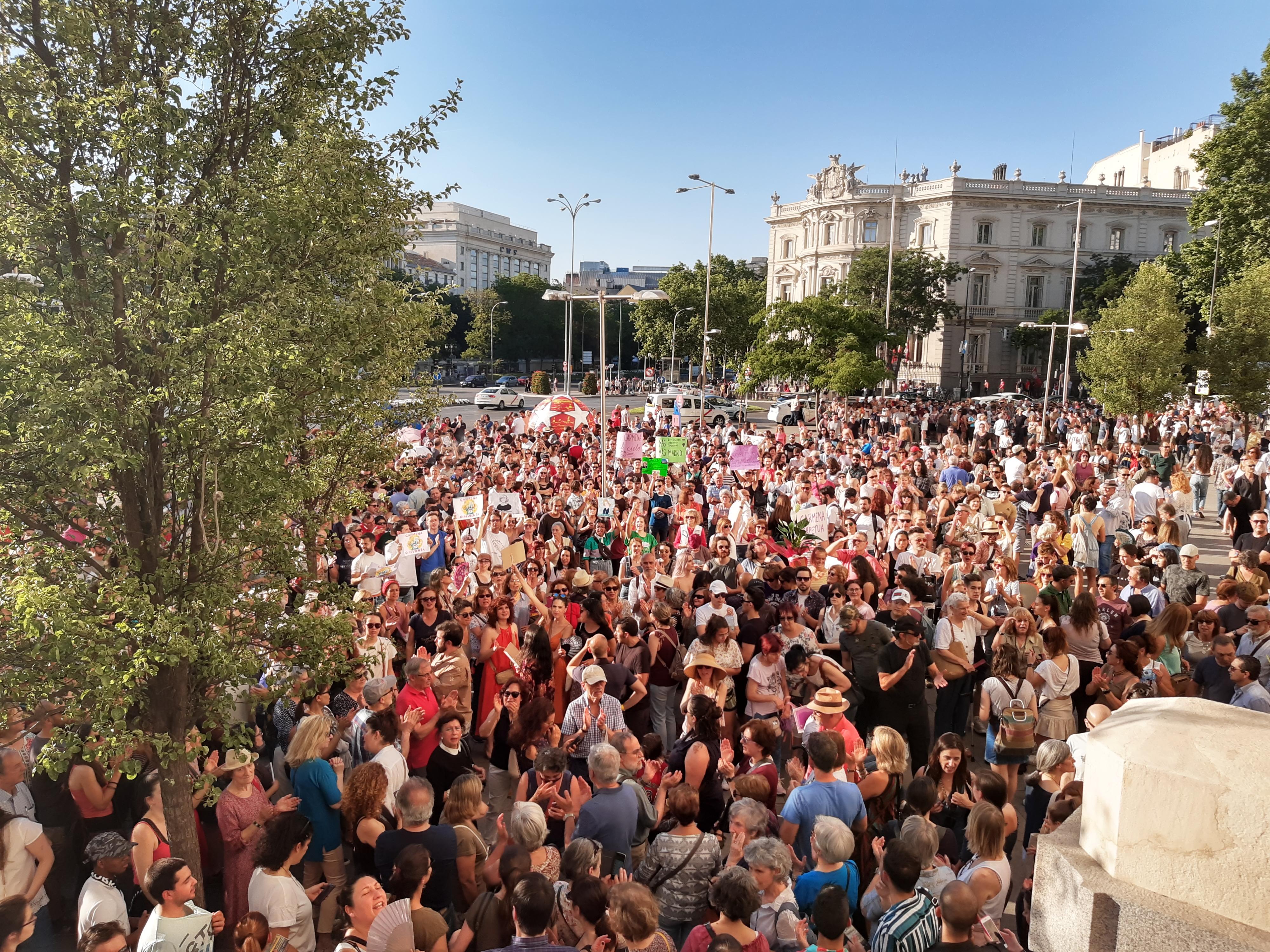 Manifestacion pro Carmena