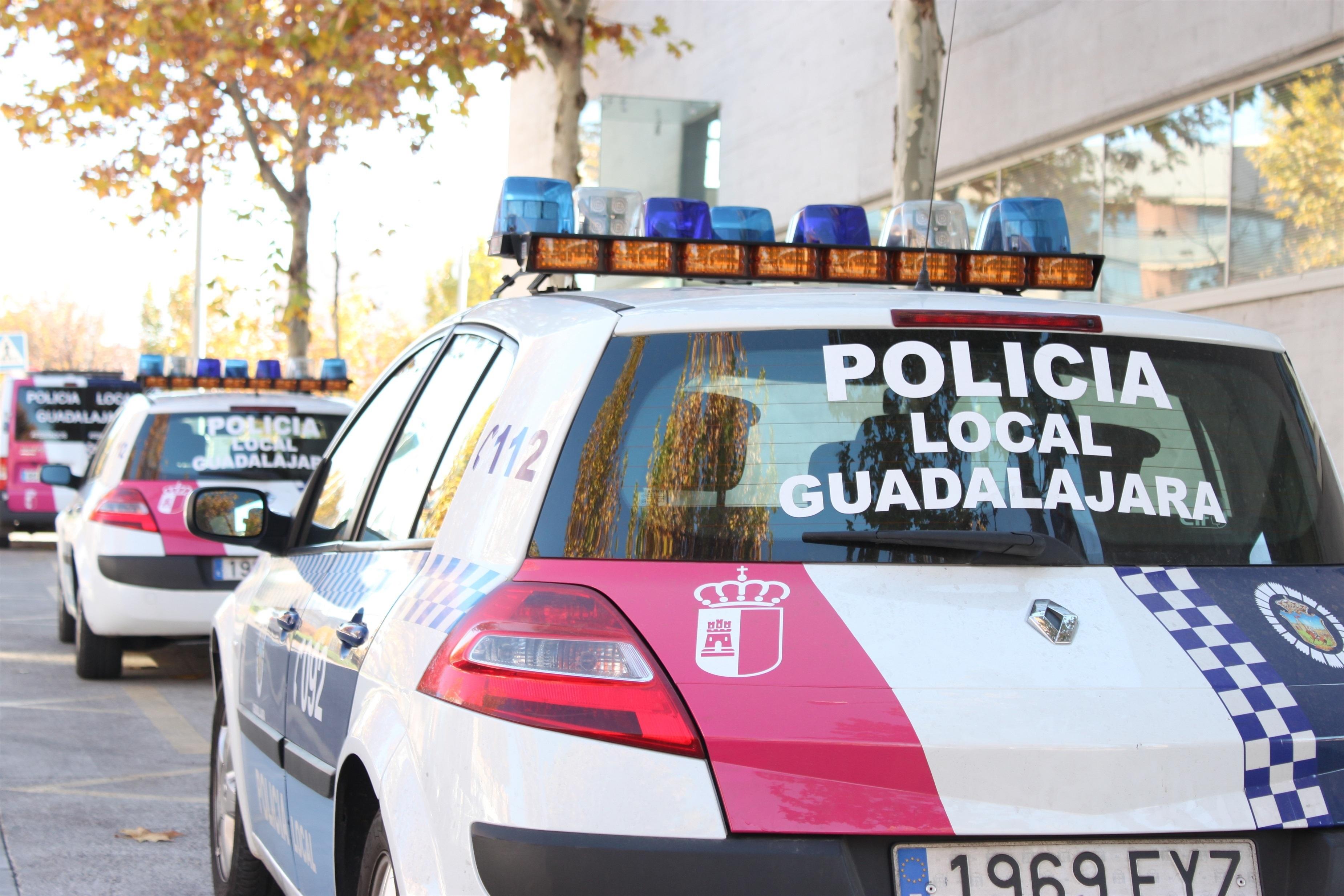 Detenido en Guadalajara un conductor que tras chocar contra tres vehículos dio 0 95 en la alcoholemia (Europa Press)
