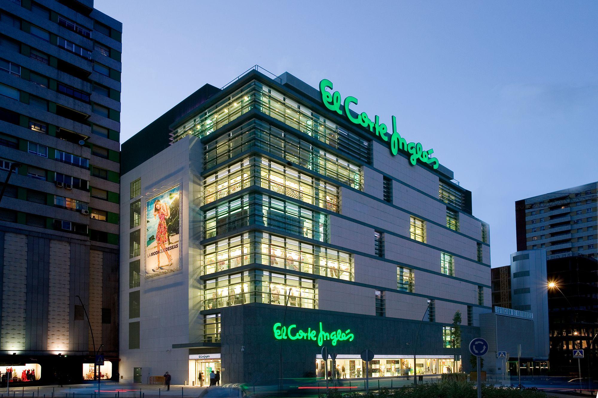 Centro comercial de El Corte Inglés en Talavera de la Reina (Toledo)