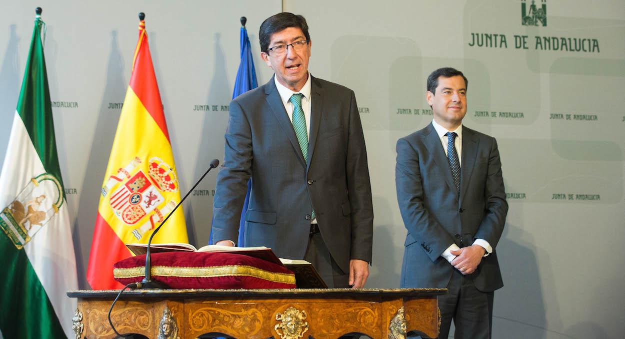 Juan Marín en su toma de posesión como vicepresidente, junto a Juanma Moreno.