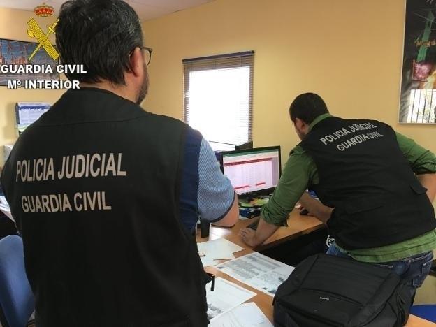 Agentes de la Guardia Civil