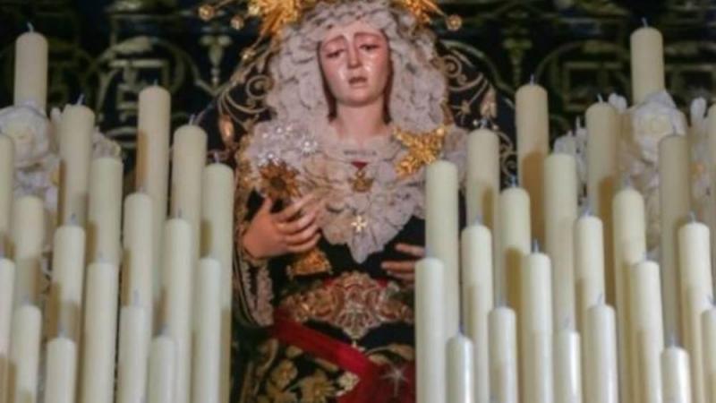 Virgen con fajín.