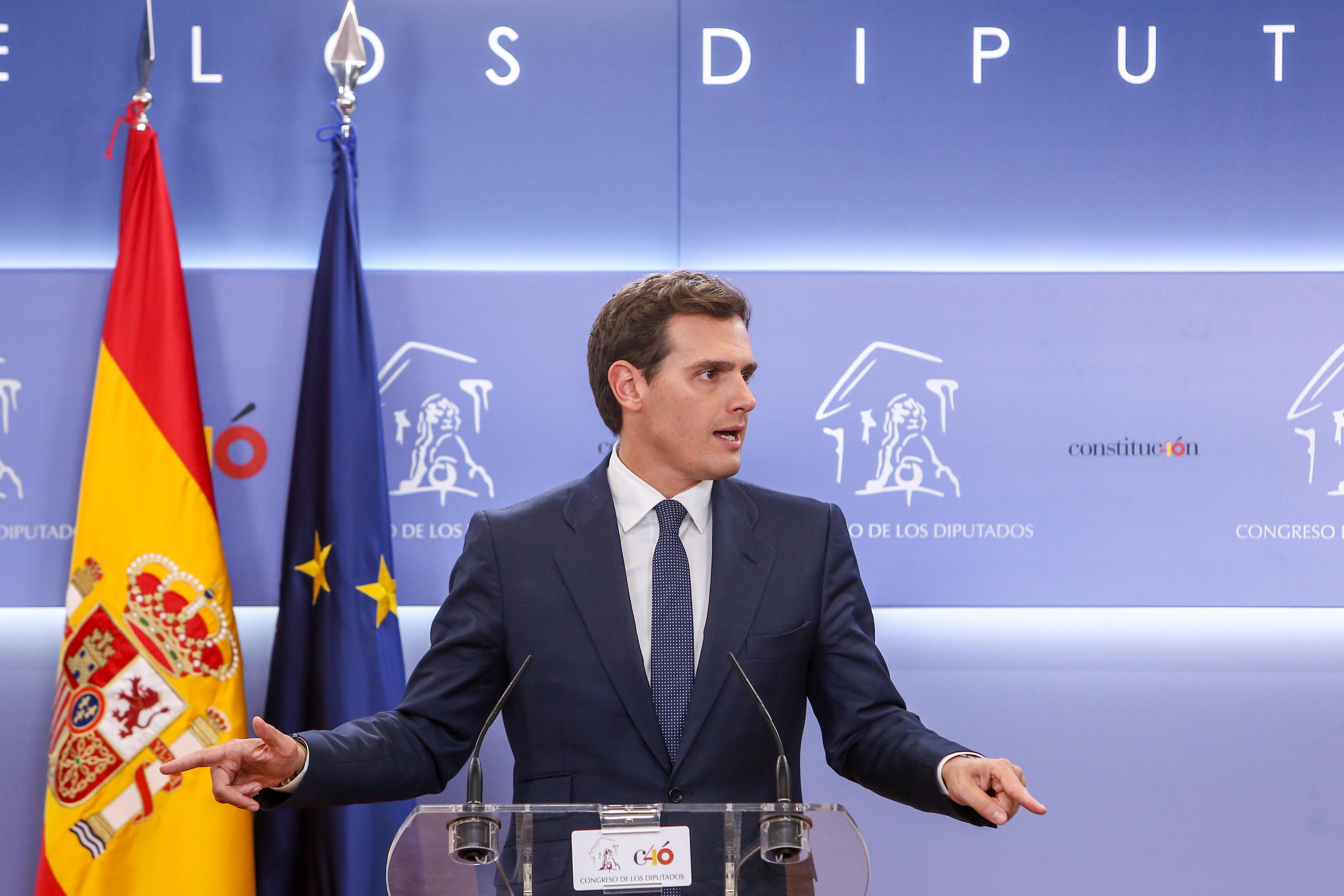 El presidente de Ciudadanos Albert Rivera ofrece una rueda de prensa en el Congreso. Europa Press.