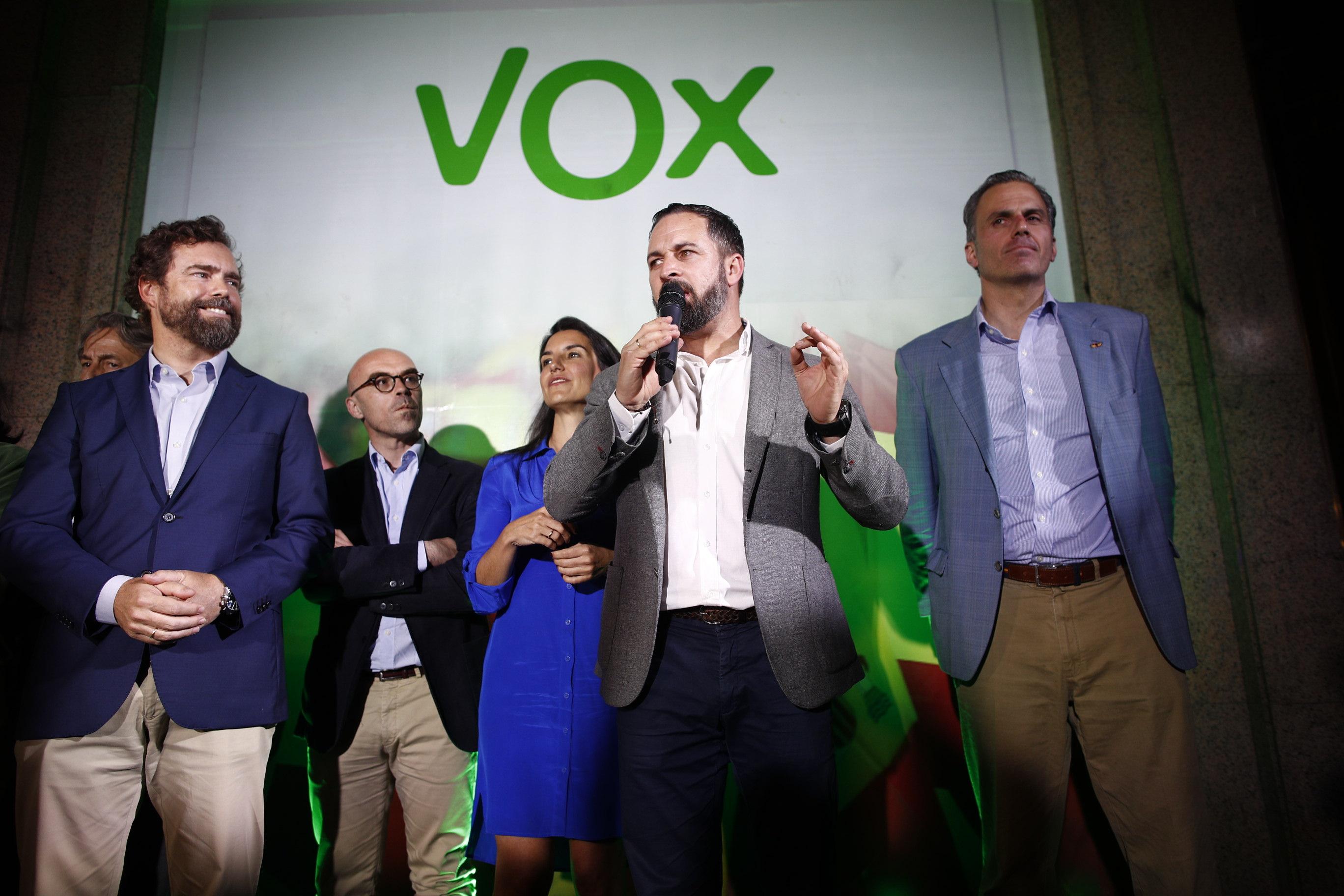 Iván Espinosa de los Monteros, Javier Ortega Smith, Rocío Monasterio y el presidente del partido Santiago Abascal. Europa Press.