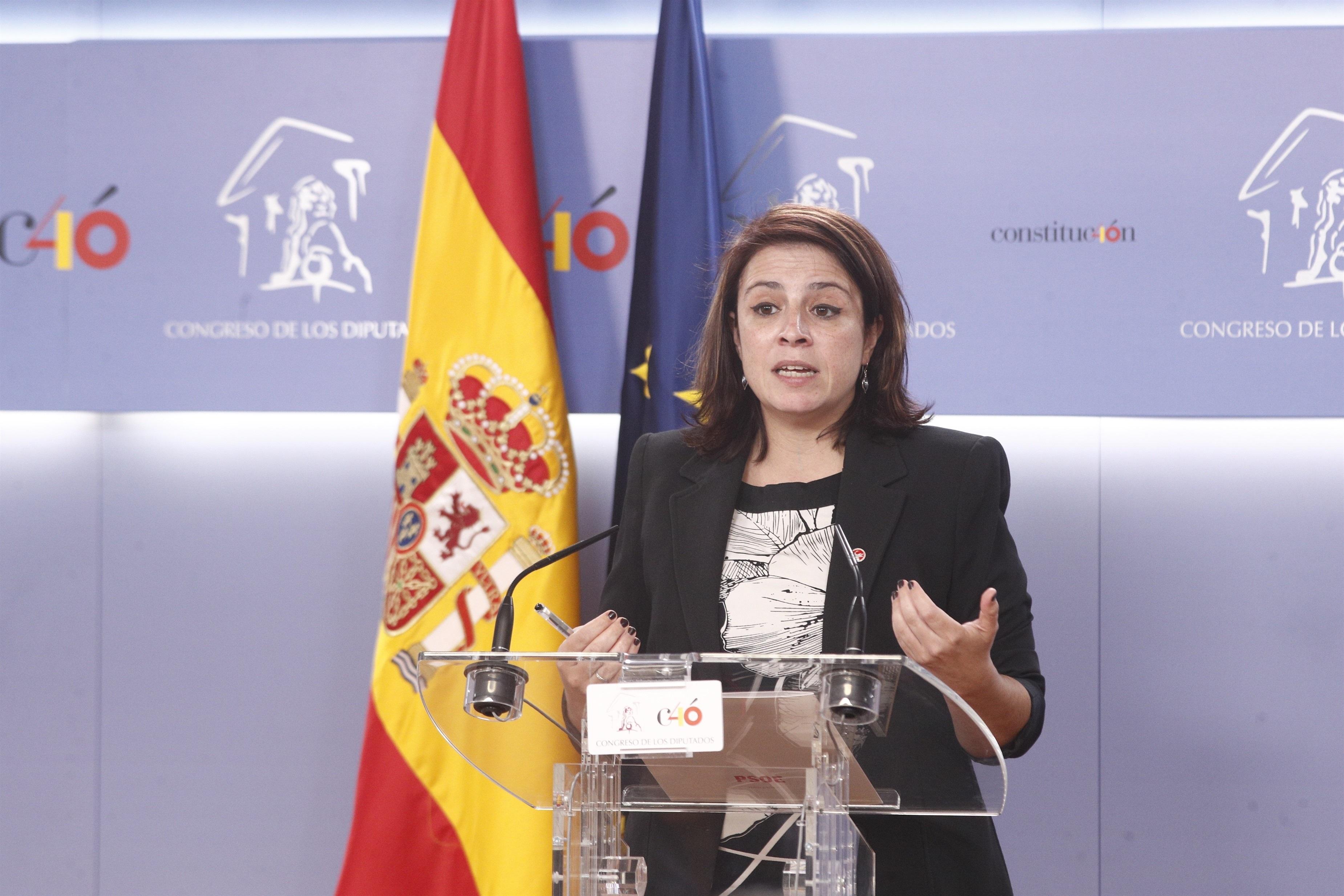 Rueda de prensa de Adriana Lastra tras la reunión de Pedro Sánchez y Pablo Iglesias. Europa Press.