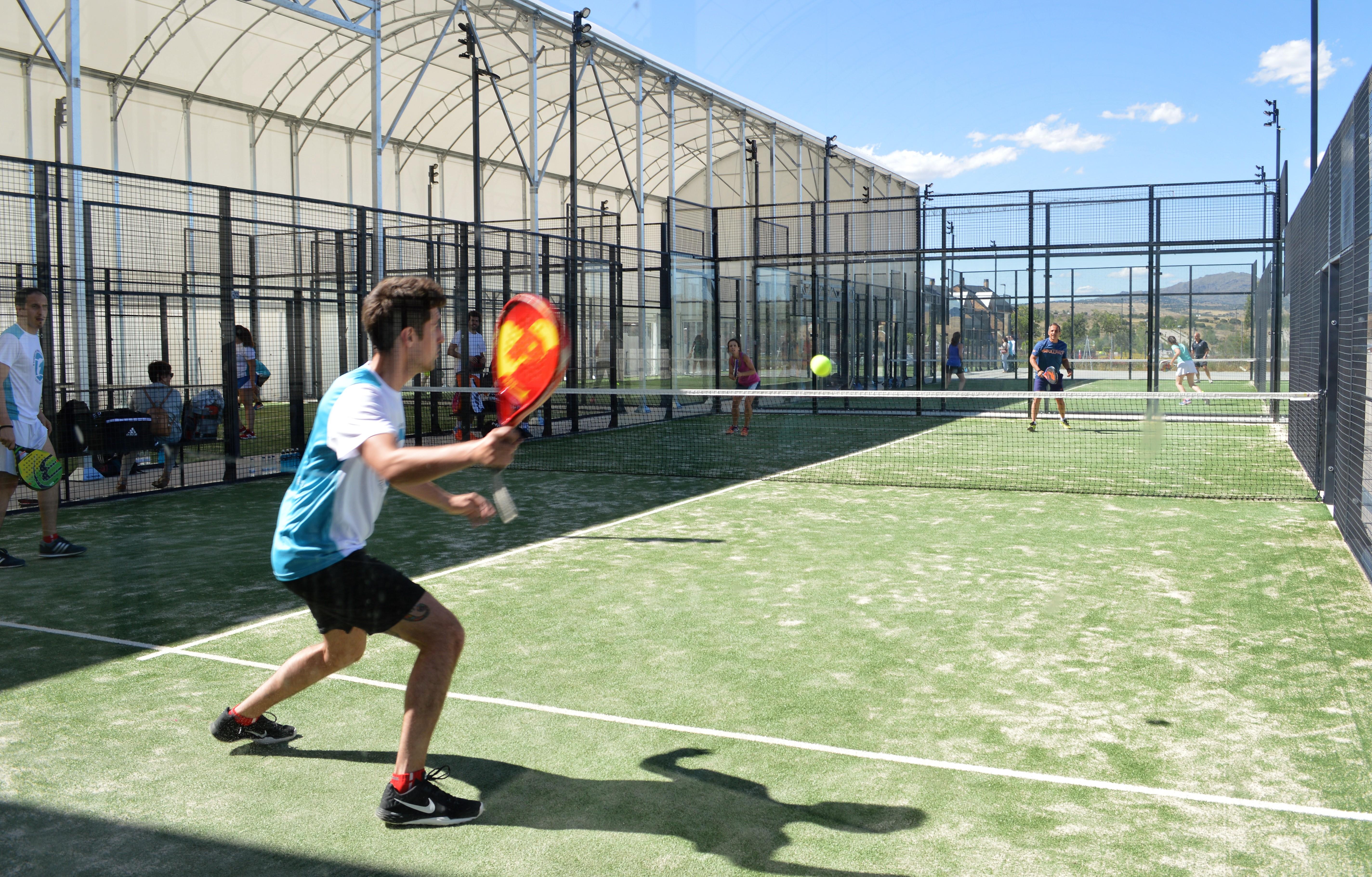 Torneo de pádel a favor de Casa Avintia