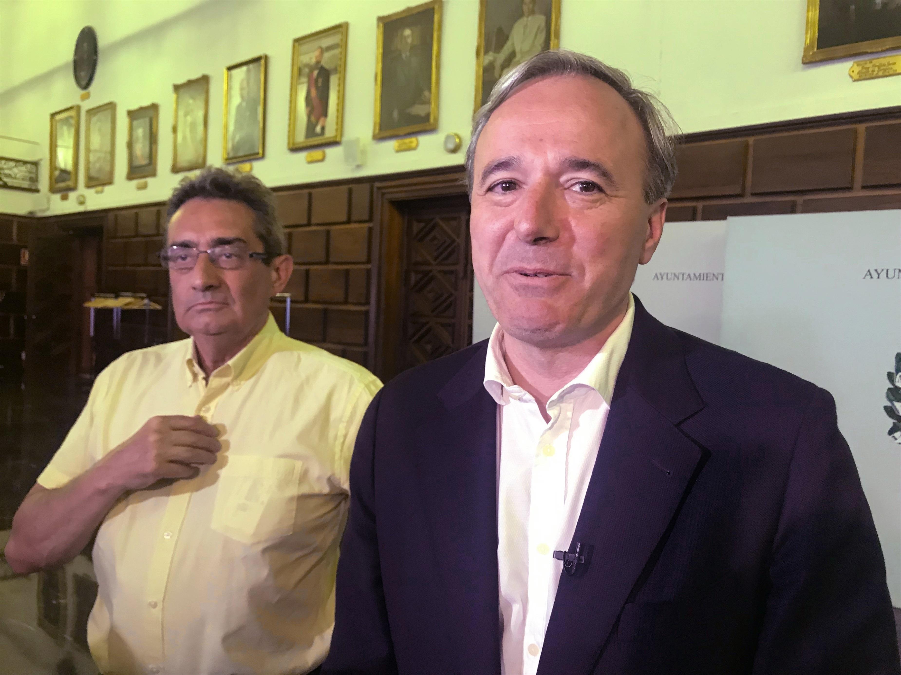 Julio Calvo (Vox) y Jorge Azcón (PP) - Europa Press