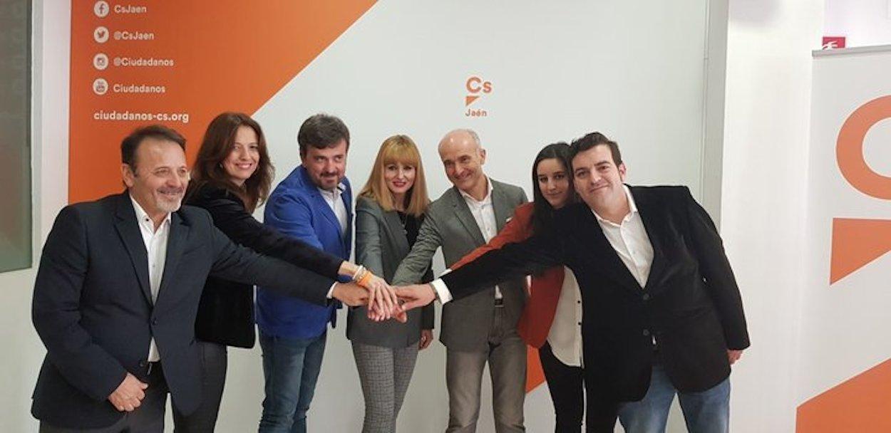 La candidatura naranja de Jaén: el tercero por la derecha es Francisco Díaz, 'Paco el del audio'.