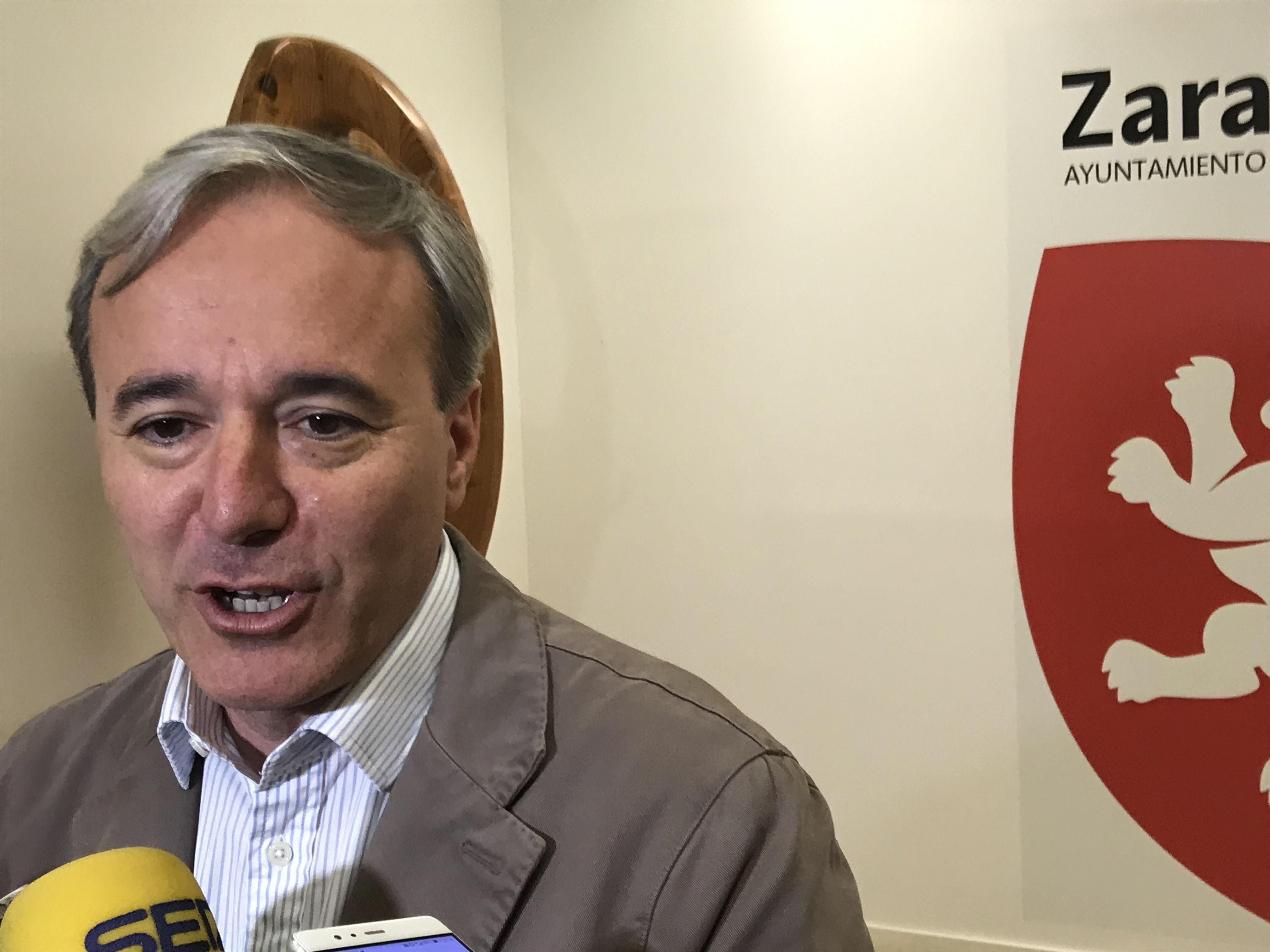 Jorge Azcón (PP) será el nuevo alcalde de Zaragoza tras alcanzar un acuerdo con Cs y gracias al apoyo de Vox 
