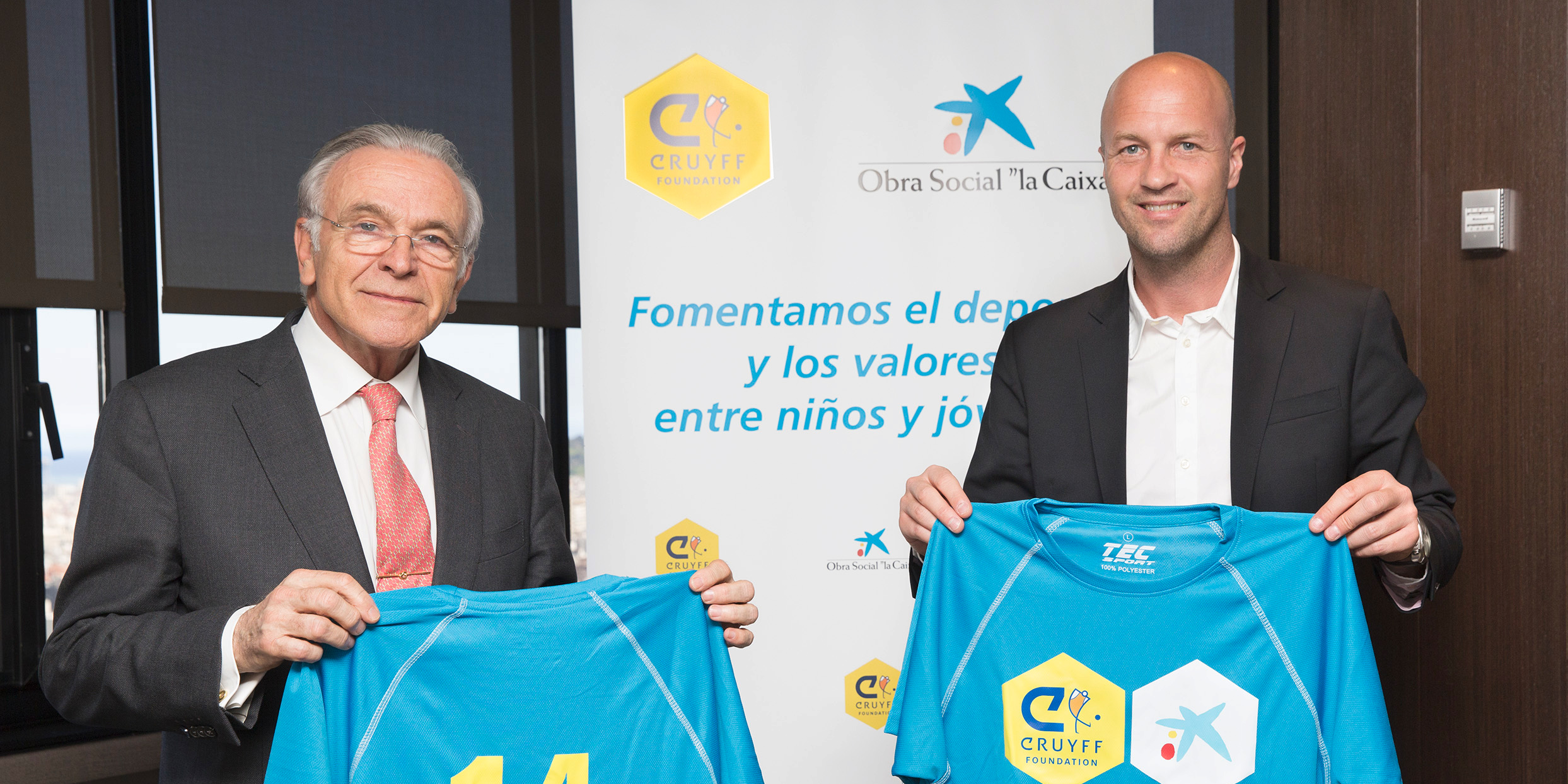 Isidro Fainé y Jordi Cruyff presentan 13 Cruyff Courts.