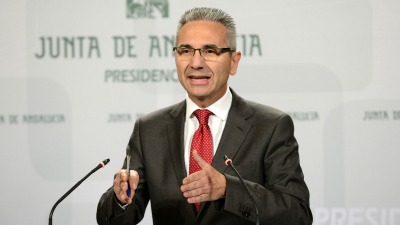 La Junta responde al "gran montaje del Gobierno para atacar a Andalucía"
