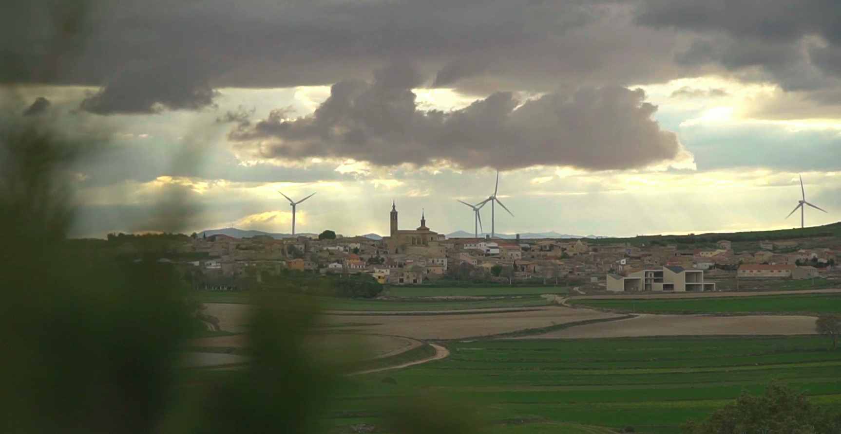 Endesa va a invertir 25 millones de euros en la construcción de un parque eólico en Fuendetodos, la localidad que vio nacer a Goya de apenas 150 habitantes y ubicada en la comarca de Belchite, una de las áreas más despobladas de Aragón