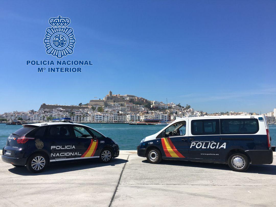 Vecinos se saltan el confinamiento en Ibiza: fiesta, sol y ping pong