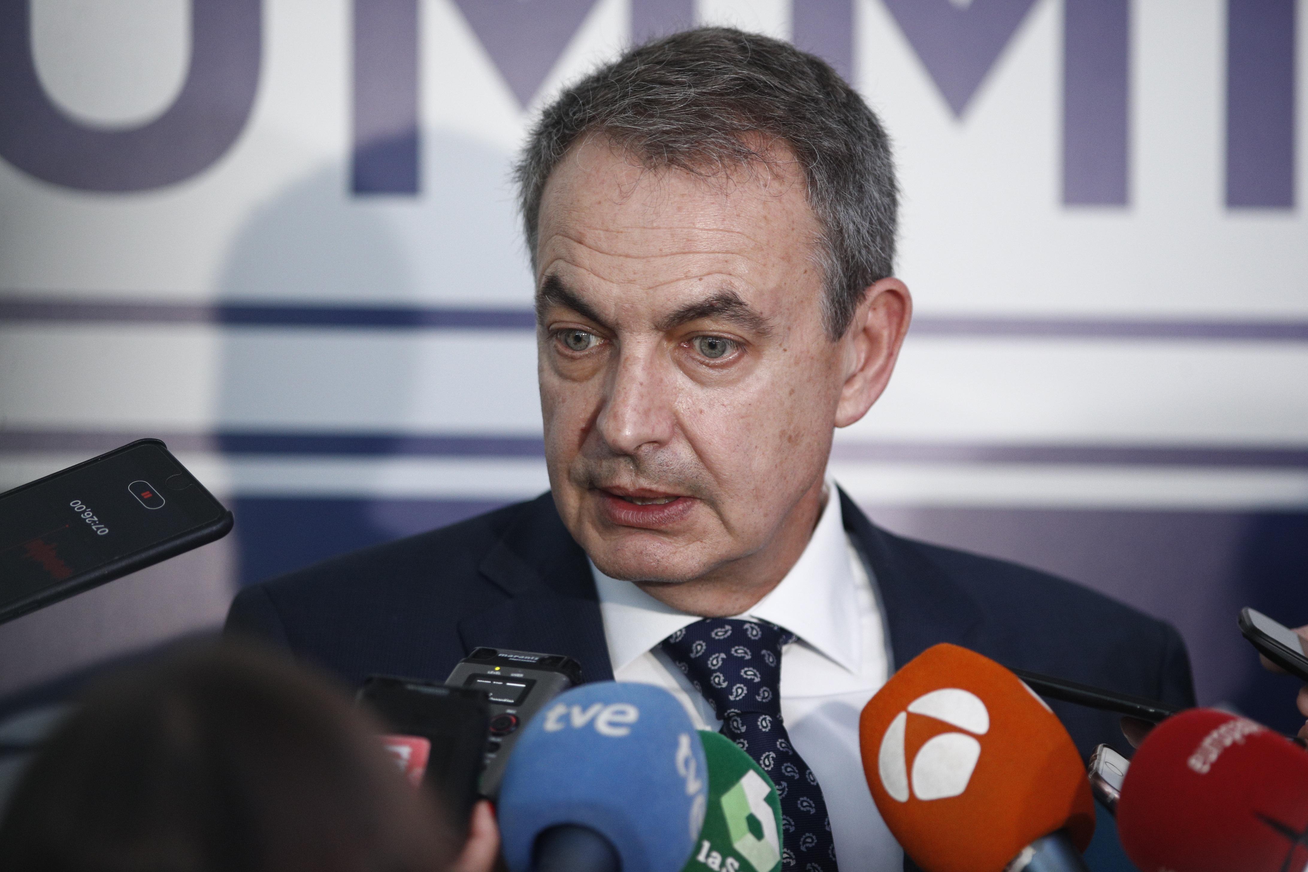 El expresidente del Gobierno José Luis Rodríguez Zapatero atiende a los medios de comunicación tras participar en la I Concordia Europe 
