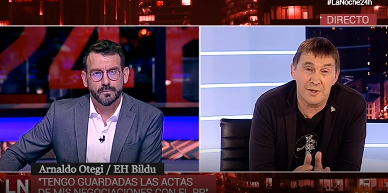 Arnaldo Otegi entrevistado en el canal 24 Horas