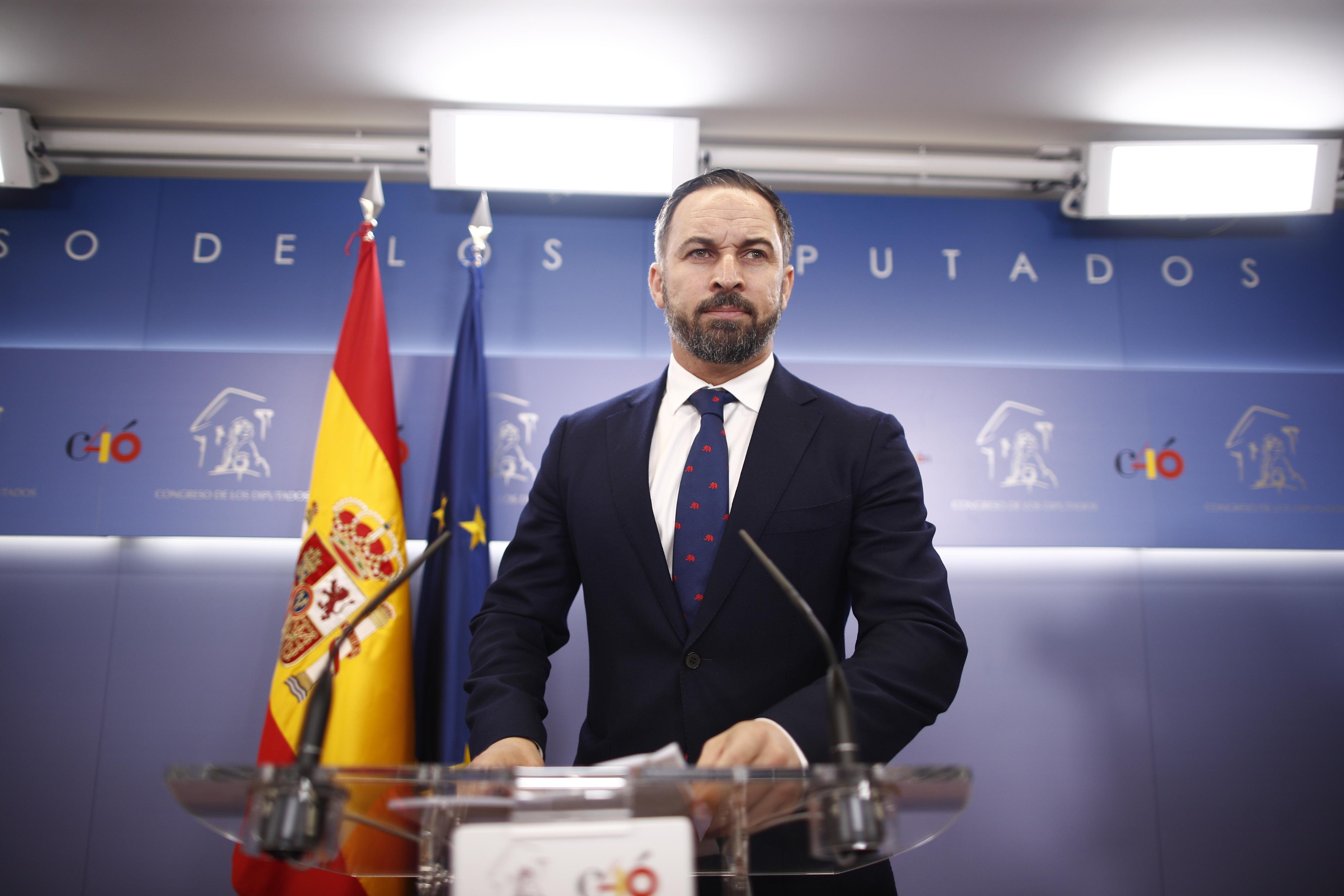 El líder de VOX Santiago Abascal ofrece una rueda de prensa en el Congreso de los Diputados 