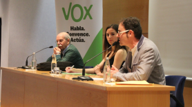 Pío Moa, fundador de los GRAPO, dando charlas de Vox