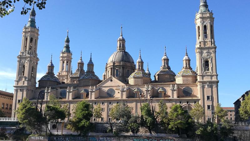 EuropaPress 1716225 ARAGÓN  Zaragoza   El PAR pide que se eliminen las pintadas que afean las vistas de la Basílica del Pilar