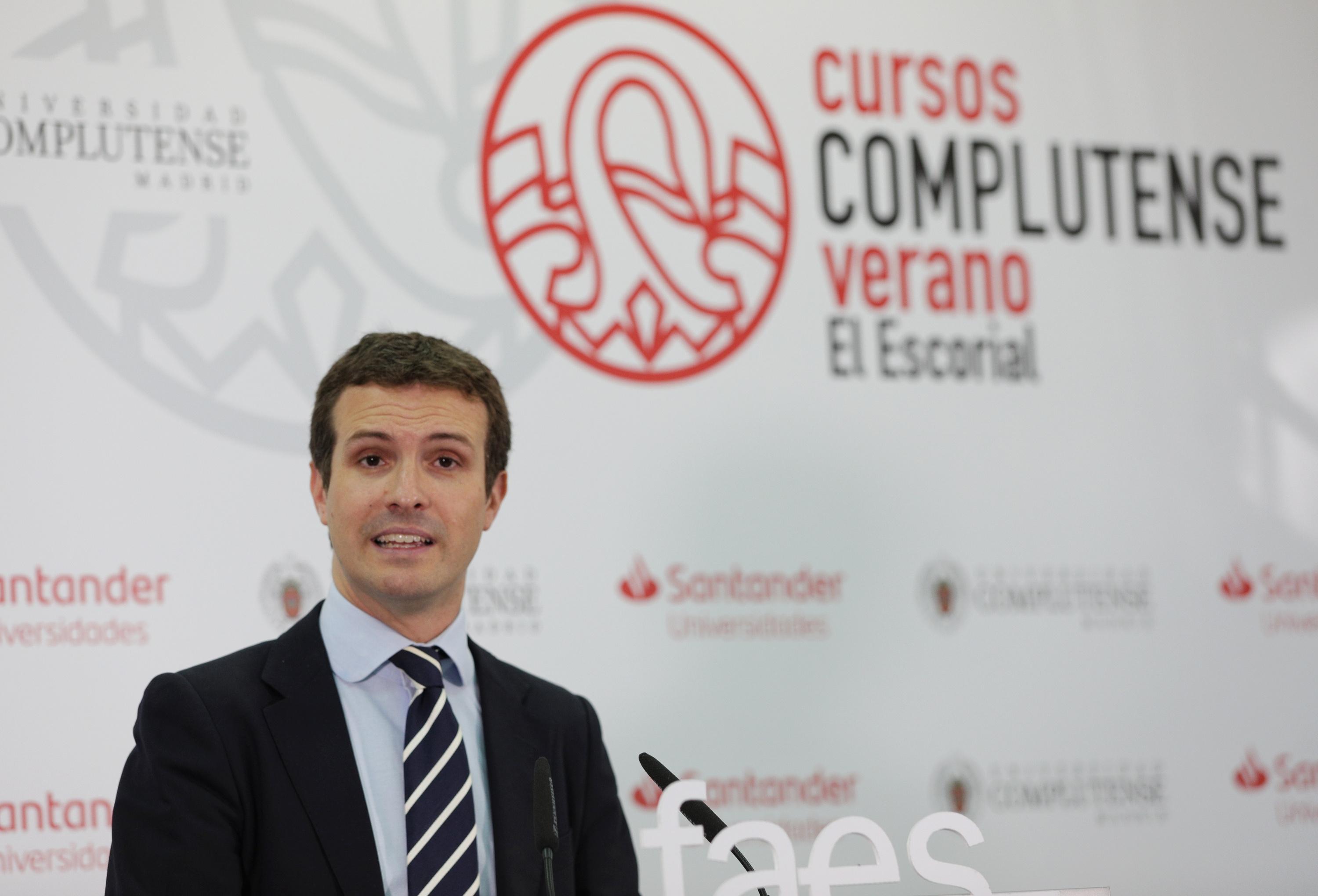 El presidente del Partido Popular Pablo Casado durante su intervención en el acto de apertura del Curso de Verano de FAES 