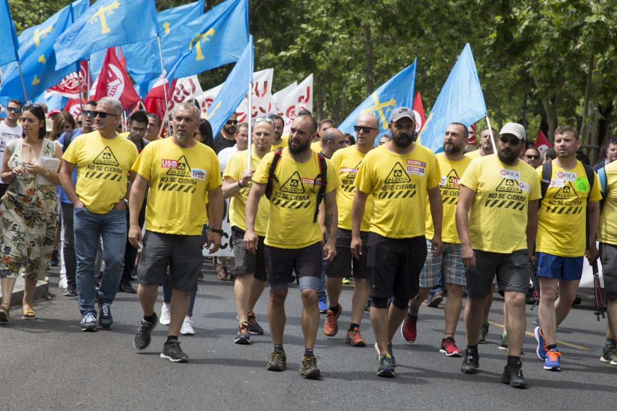 Trabajadores de Alcoa marchan hacia Madrid