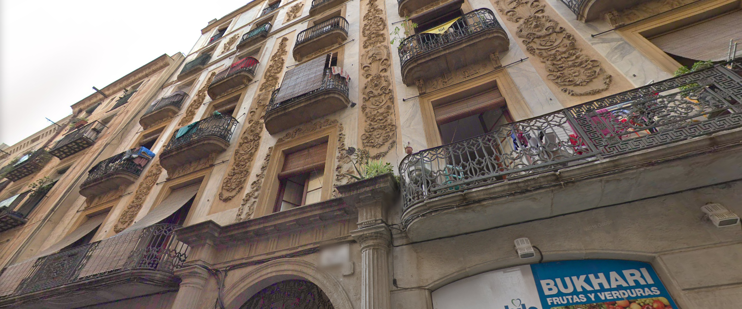 edificio de la calle hospital 99 en Barcelona - Google Street View
