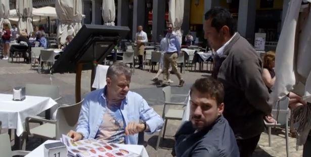 Alberto Chicote y Javier Estévez, en un restaurante de la Plaza Mayor de Madrid