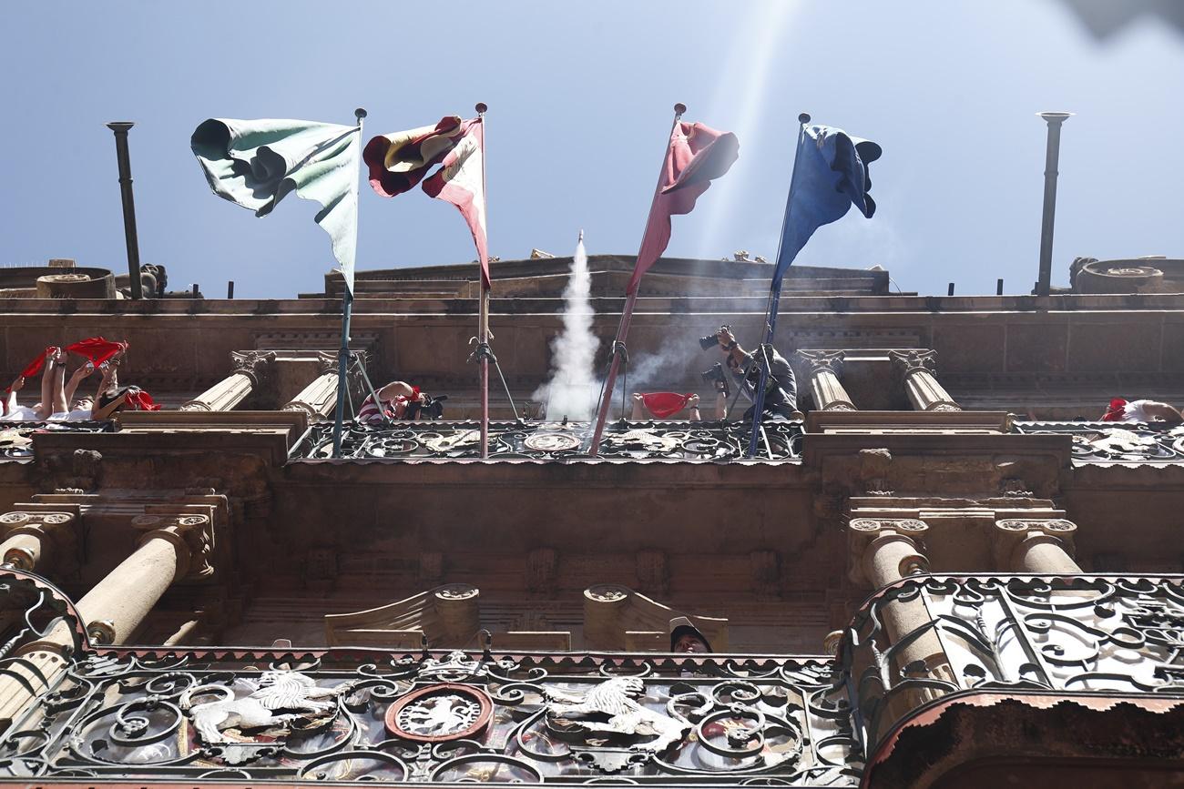 Celebración del chupinazo en el Ayuntamiento de Pamplona