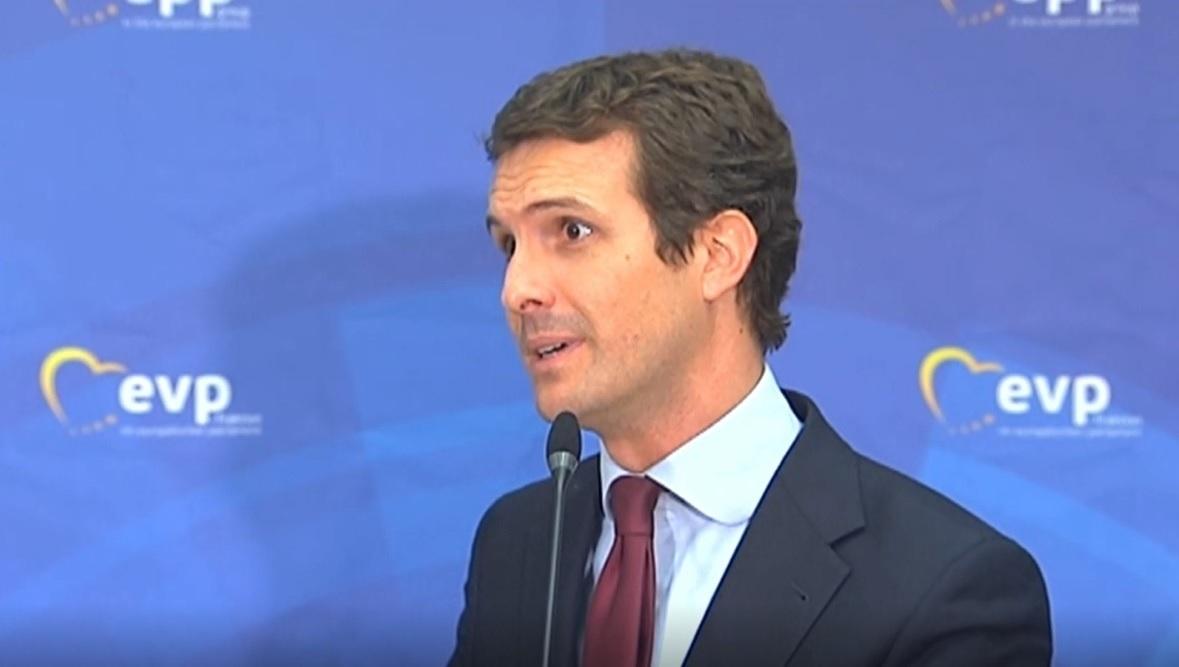 El líder del PP Pablo Casado hace declaraciones a los medios en San Sebastián-Europa Press