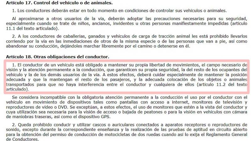 A pesar de ser muy claro con algunas conductas prohibidas, el artículo 18 no dice nada respecto al calzado.