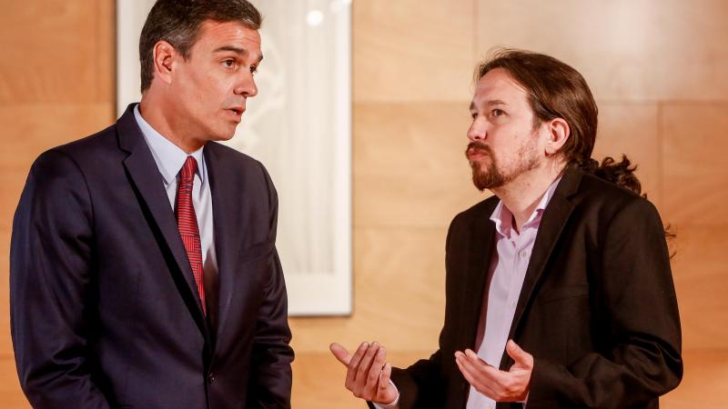 El presidente del Gobierno en funciones Pedro Sánchez se reúne con el secretario general de Unidas Podemos Pablo Iglesias de cara a la sesión de investidura. EP