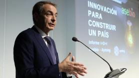  El expresidente del Gobierno José Luis Rodríguez Zapatero durante su intervención en la clausura del debate sobre el Informe I+D+i Asebio 