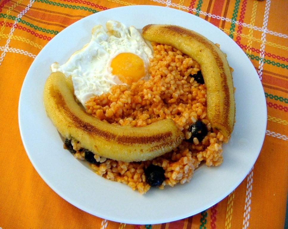 Arroz a la cubana (Wikipedia)