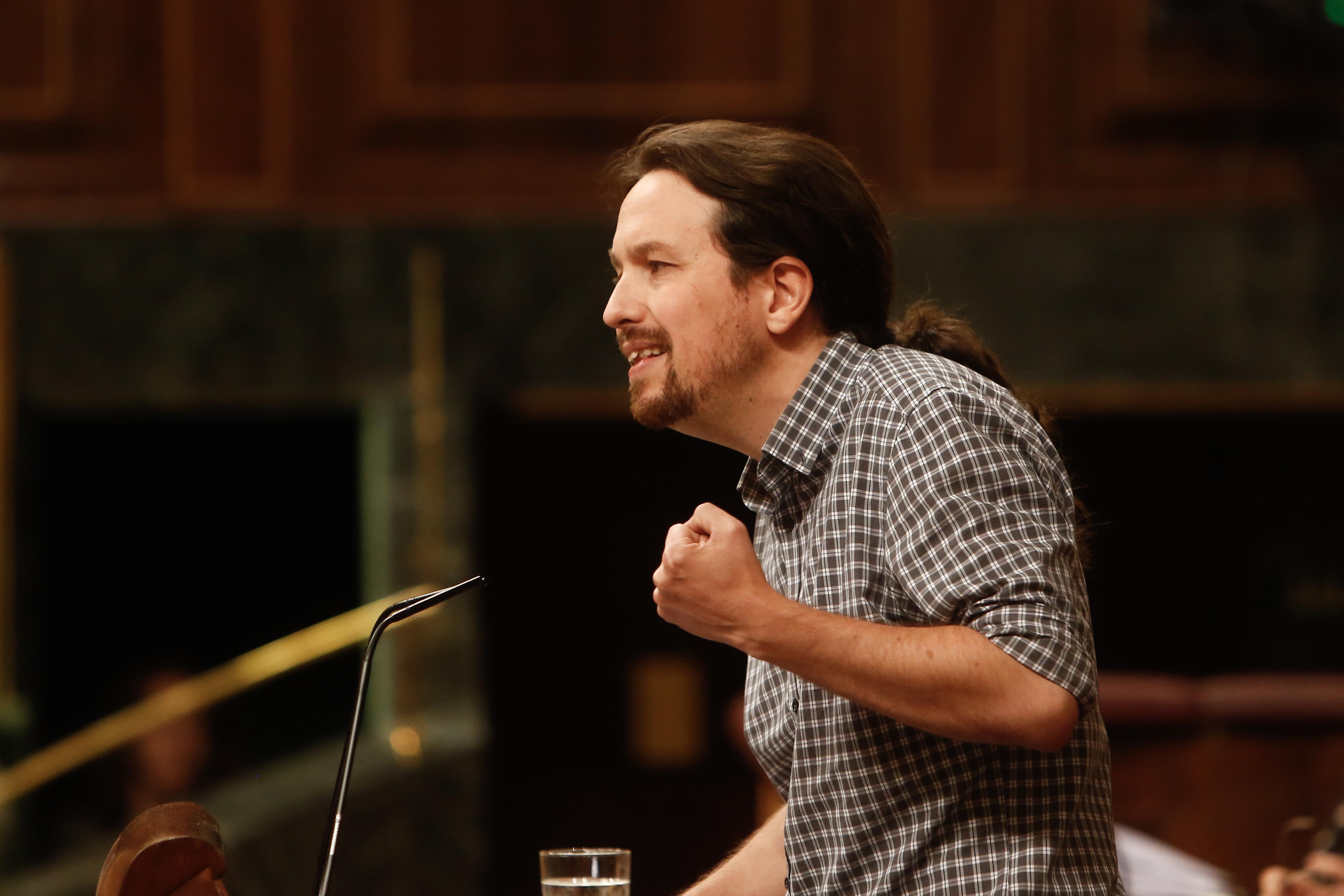 El secretario general de Unidas Podemos Pablo Iglesias interviene desde la tribuna del Congreso de los Diputados en la primera sesión del debate de investidura a la Presidencia del Gobierno-Europa Press