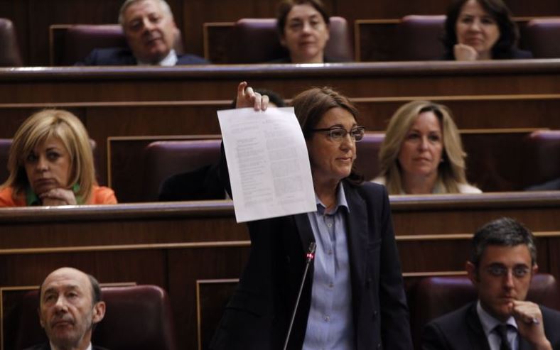 Arias Cañete 'mintió' en el Congreso al menos dos veces: sus empresas también tenían contratos con la administración en Canarias
