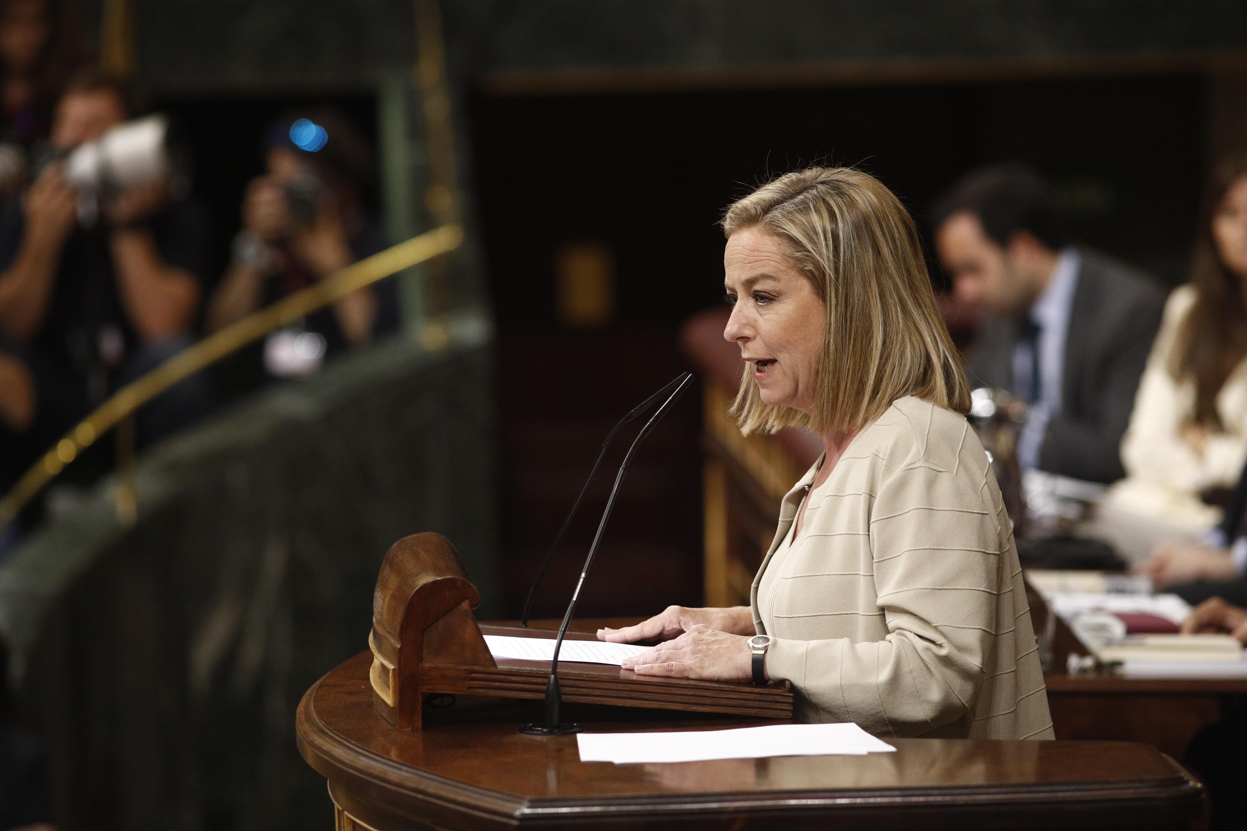 EuropaPress 2284811 La portavoz de Coalición Canaria en el Congreso Ana Oramas  interviene en la segunda sesión del debate de investidura del candidato socialista a la Presidencia del Gobierno  (1)