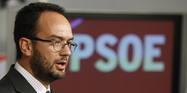 El PSOE insta al PP a “pinchar” su burbuja de financiación: “Han vivido por encima de sus posibilidades”