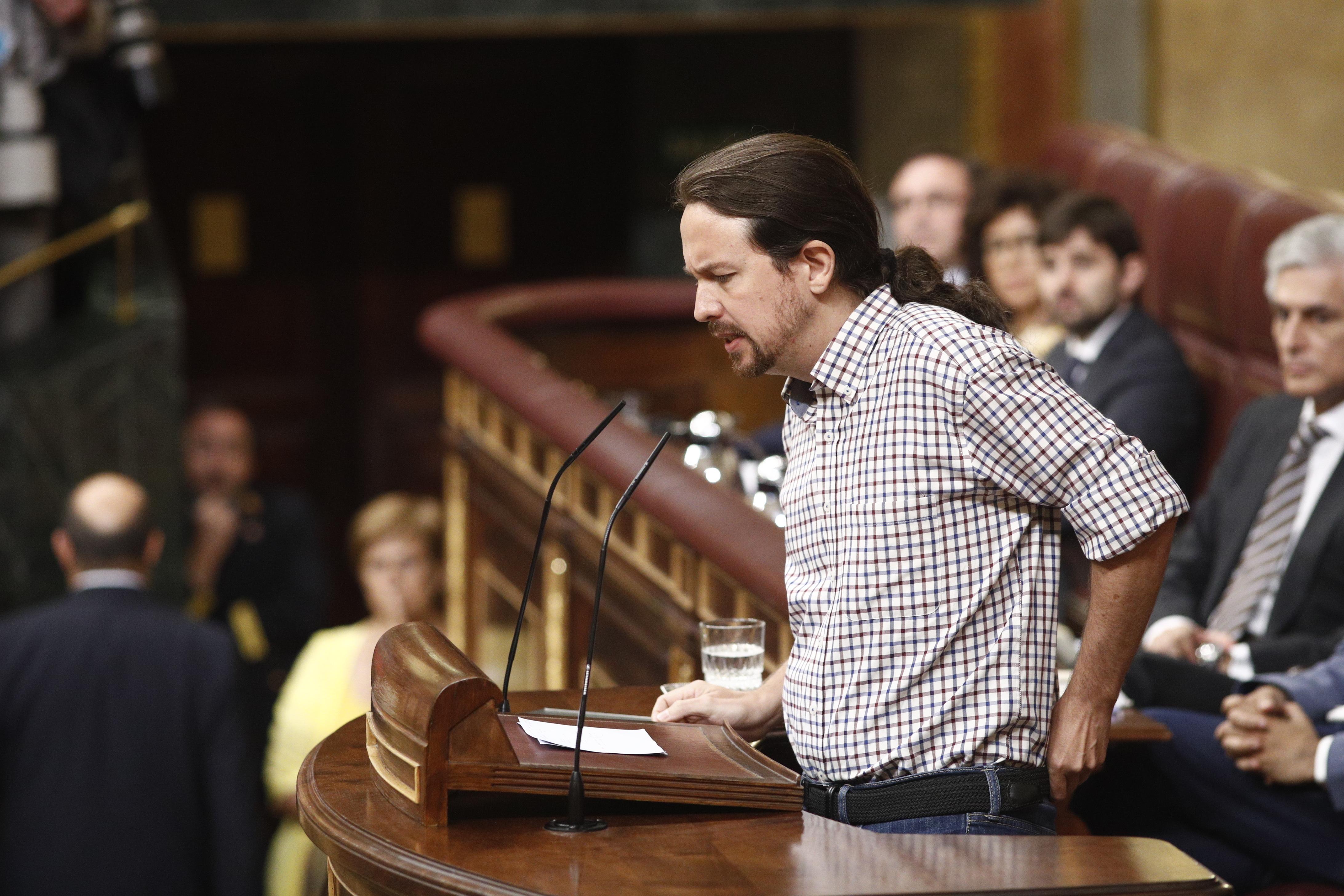 El secretario general de Podemos Pablo Iglesias durante su intervención en el Congreso de los Diputados previa a la segunda votación para la investidura del candidato socialista a la Presidencia