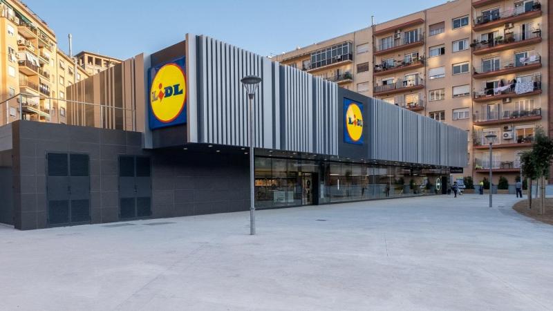 EuropaPress 2176311 Supermercado de Lidl (Jardines de Málaga Barcelona)